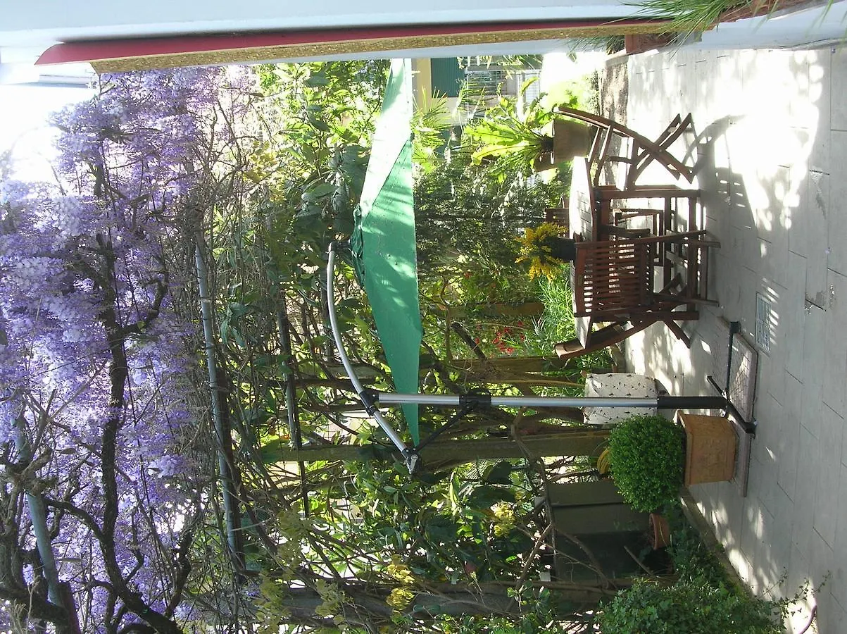 فندق مبيت وإفطار تّشيرفييا B&B Undici