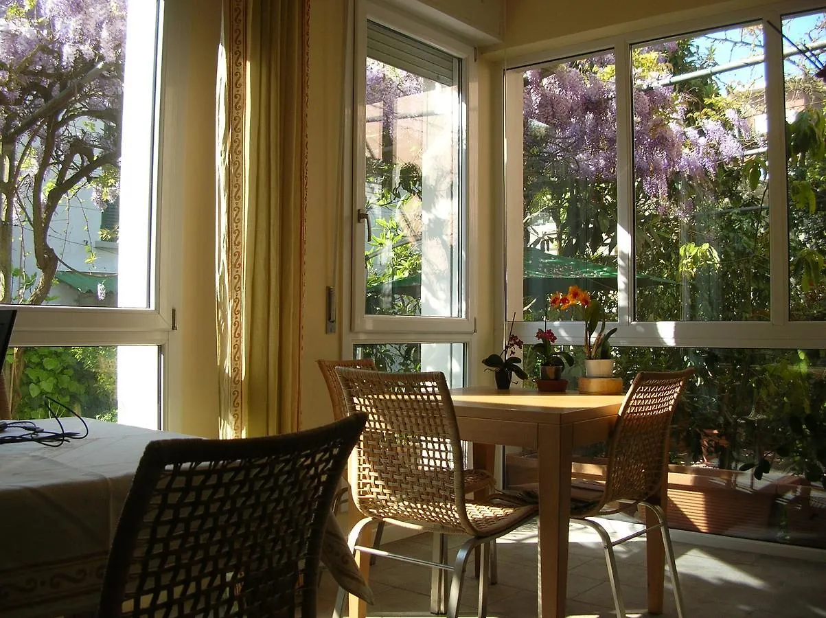 فندق مبيت وإفطار تّشيرفييا B&B Undici